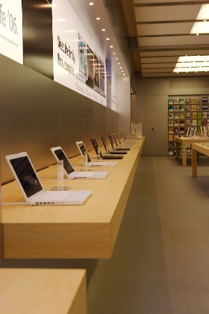 Apple_store02